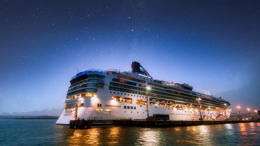 O itinerário original prevê que o Hamburg chegue ao porto de Ushuaia (foto) em 20 de dezembro - iStock/Getty Images