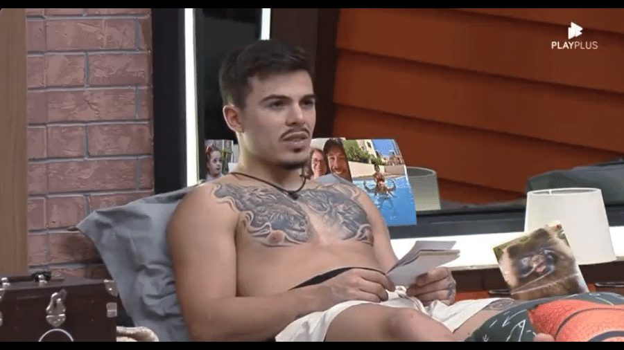 A Fazenda 2022: Thomaz Costa diz a Bia que só fará sexo depois do casamento - Reprodução/PlayPlus