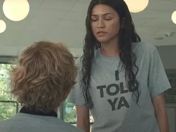 'I told ya': camiseta que viralizou com Zendaya tem história com os Kennedy