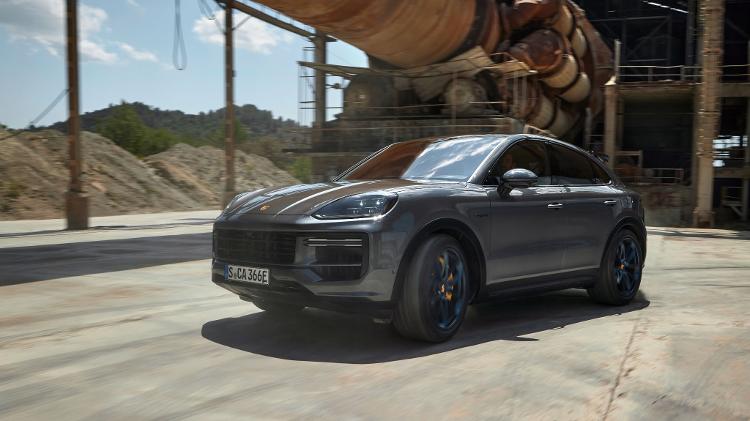 Porsche Cayenne Turbo E-Hybrid é a versão mais potente da história do SUV de luxo