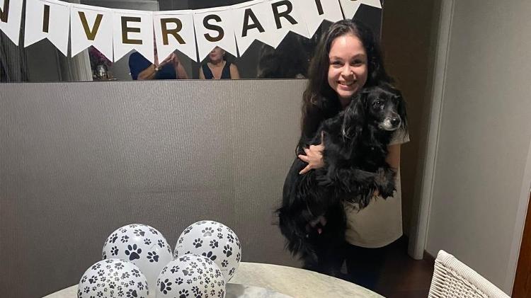 Marina Prado e Bartholomeu, seu cão de 9 anos Marina Prado e Bartholomeu, seu cão de 9 anos
