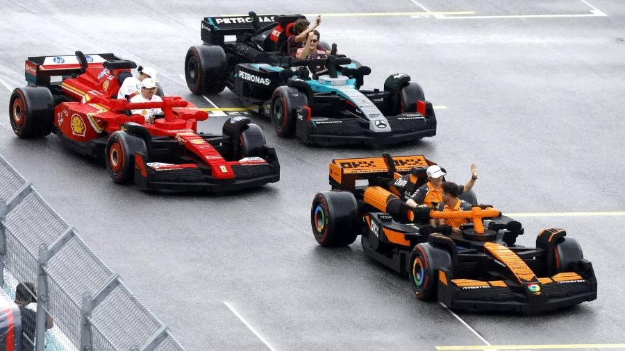 Carros de Fórmula 1 feitos de Lego Carros de Fórmula 1 feitos de Lego