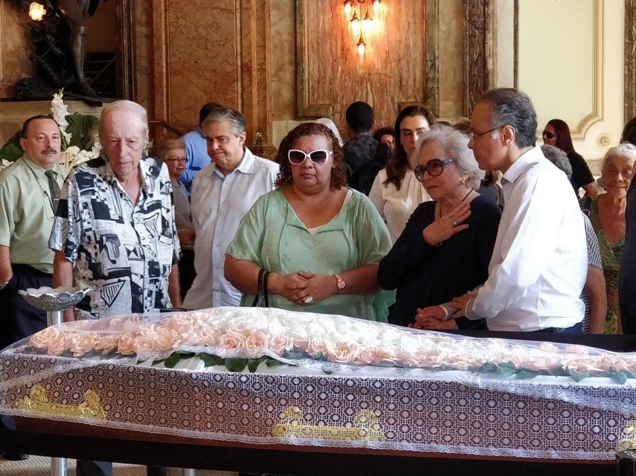 Atriz Eva Todor morreu em casa aos 98 anos; ela foi velada no Theatro Municipal do Rio - Daniel Pinheiro/AgNews