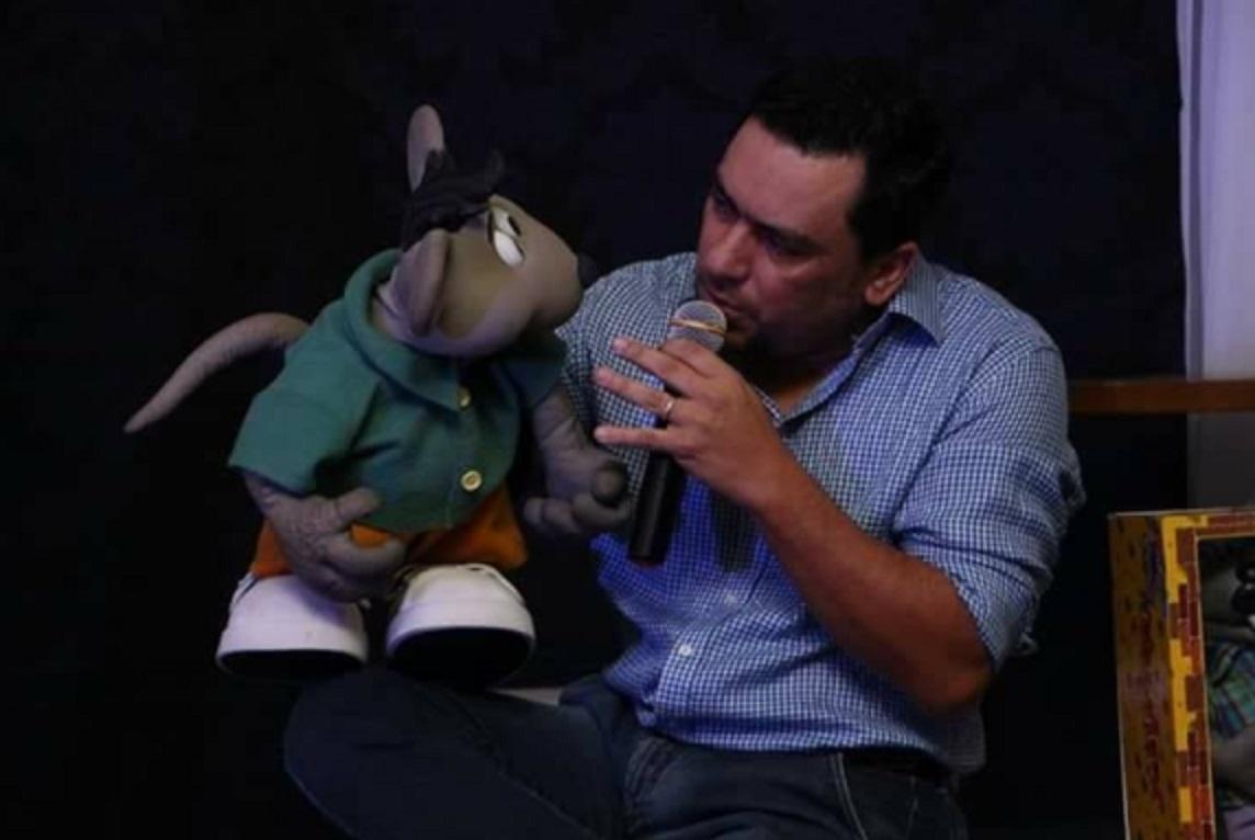 Xaropinho diz que politicamente correto mudou "Ratinho" - Reprodução/Facebook/eduxaropinho