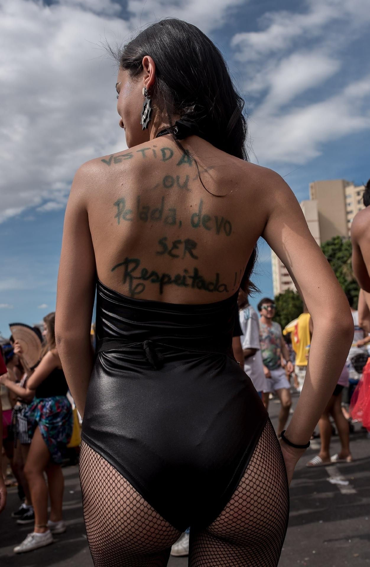 Em Belo Horizonte, o bloco Corte Devassa e atraiu público de todas as idades e teve recado contra o assédio - Nereu Jr/UOL