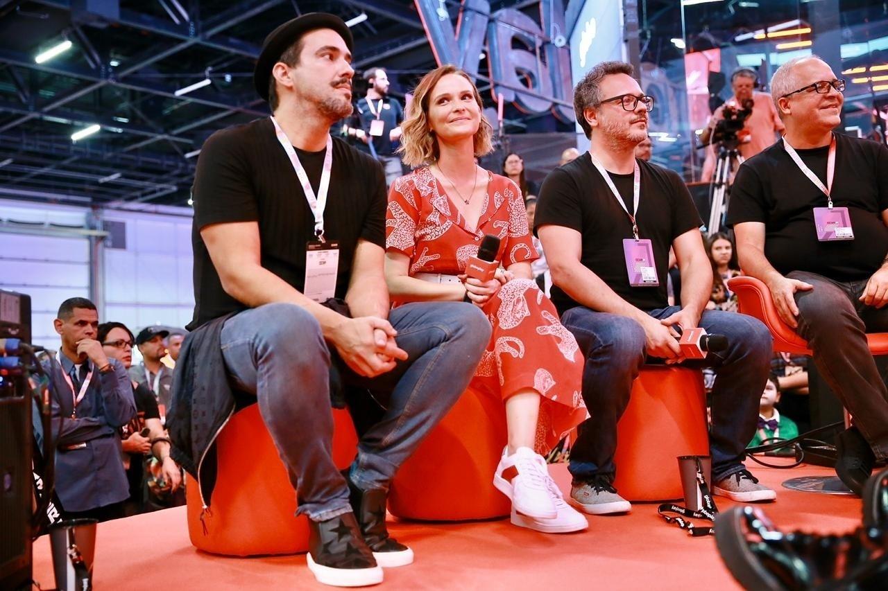 André Marques (Mocotó), Fernanda Rodrigues (Luiza) e Danton Mello (Héricles), que atuaram em Malhação, participam de auditório na CCXP - Iwi Onodera/UOL