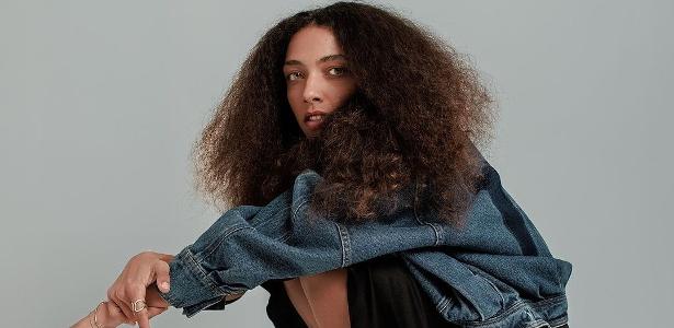 A atriz Alice Carvalho