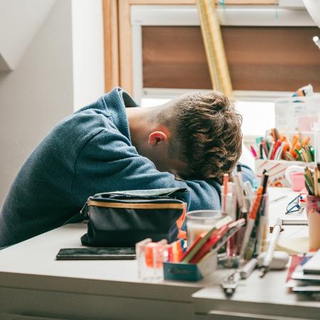 Problemas com comportamento ou atenção podem ser sintomas dos traumas sofridos Problemas com comportamento ou atenção podem ser sintomas dos traumas sofridos