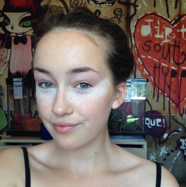 "Baking" - Reprodução/Instagram/@anomaly_makeup