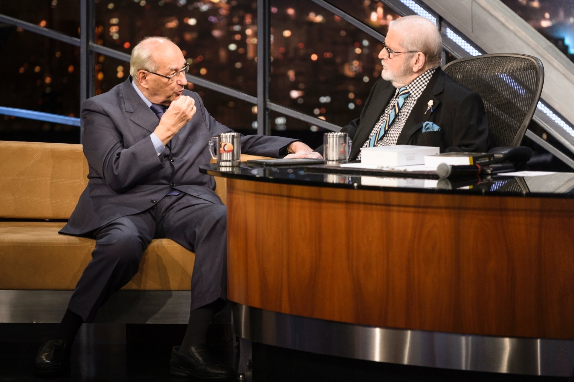 28.mar.2016 - Jô Soares entrevista o jurista Ives Gandra Martins na estreia da última temporada de seu programa na Globo - Ramón Vasconcelos/TV Globo