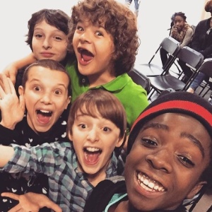 Finn Wolfhard, Gaten Matarazzo, Millie Bobbie Brown, Noah Schnapp e Caleb McLaughlin: o elenco mirim de "Stranger Things" - Reprodução/Instagram/noahschnapp - Reprodução/Instagram/noahschnapp