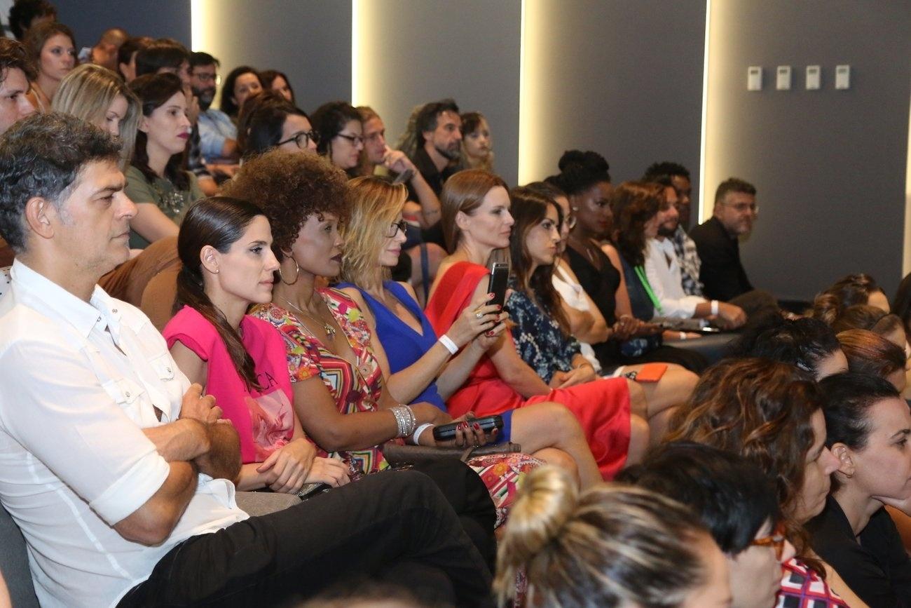 Equipe da série "Desnude", da GNT, assiste a episódios em lançamento da produção, no Rio - Daniel Pinheiro/AgNews