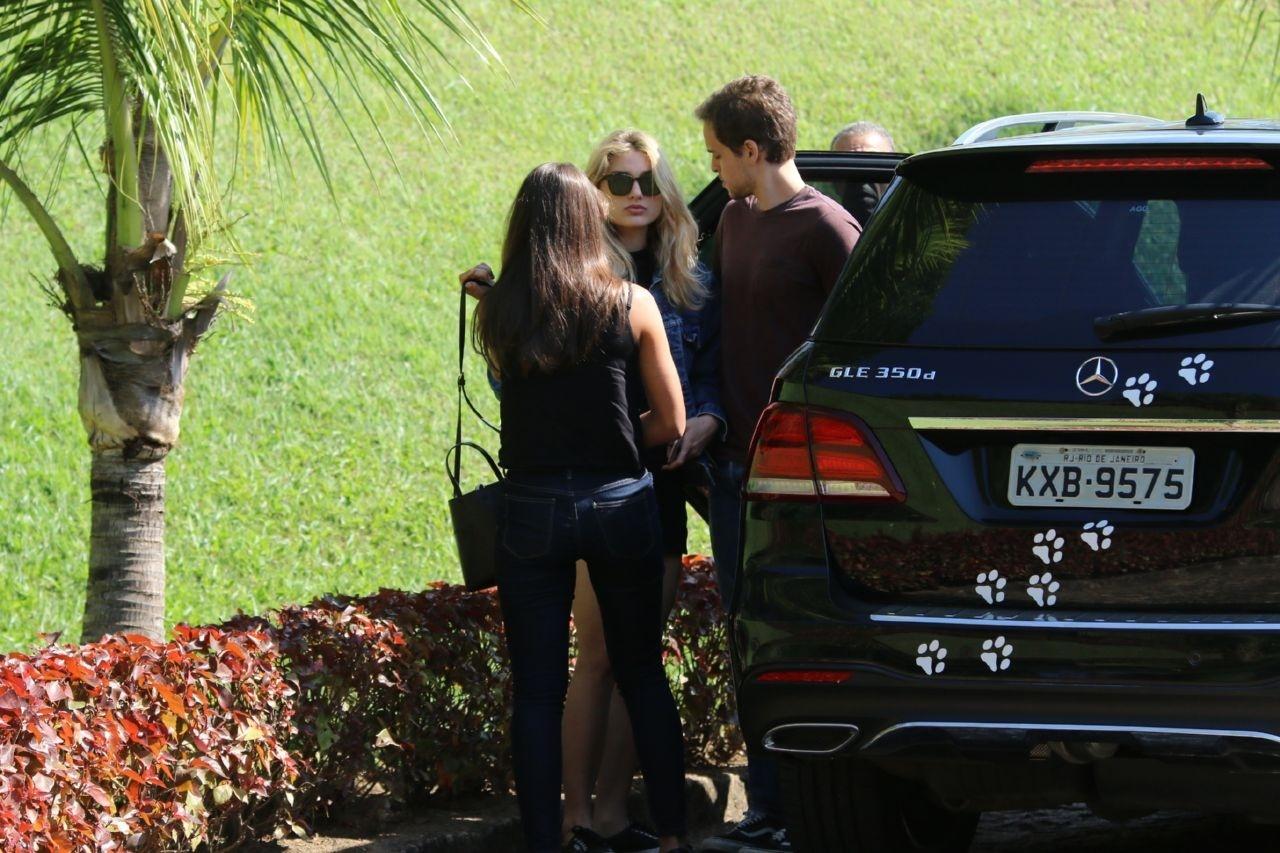 Sasha Meneghel chega ao velório da avó, dona Alda - Daniel Pinheiro/AgNews