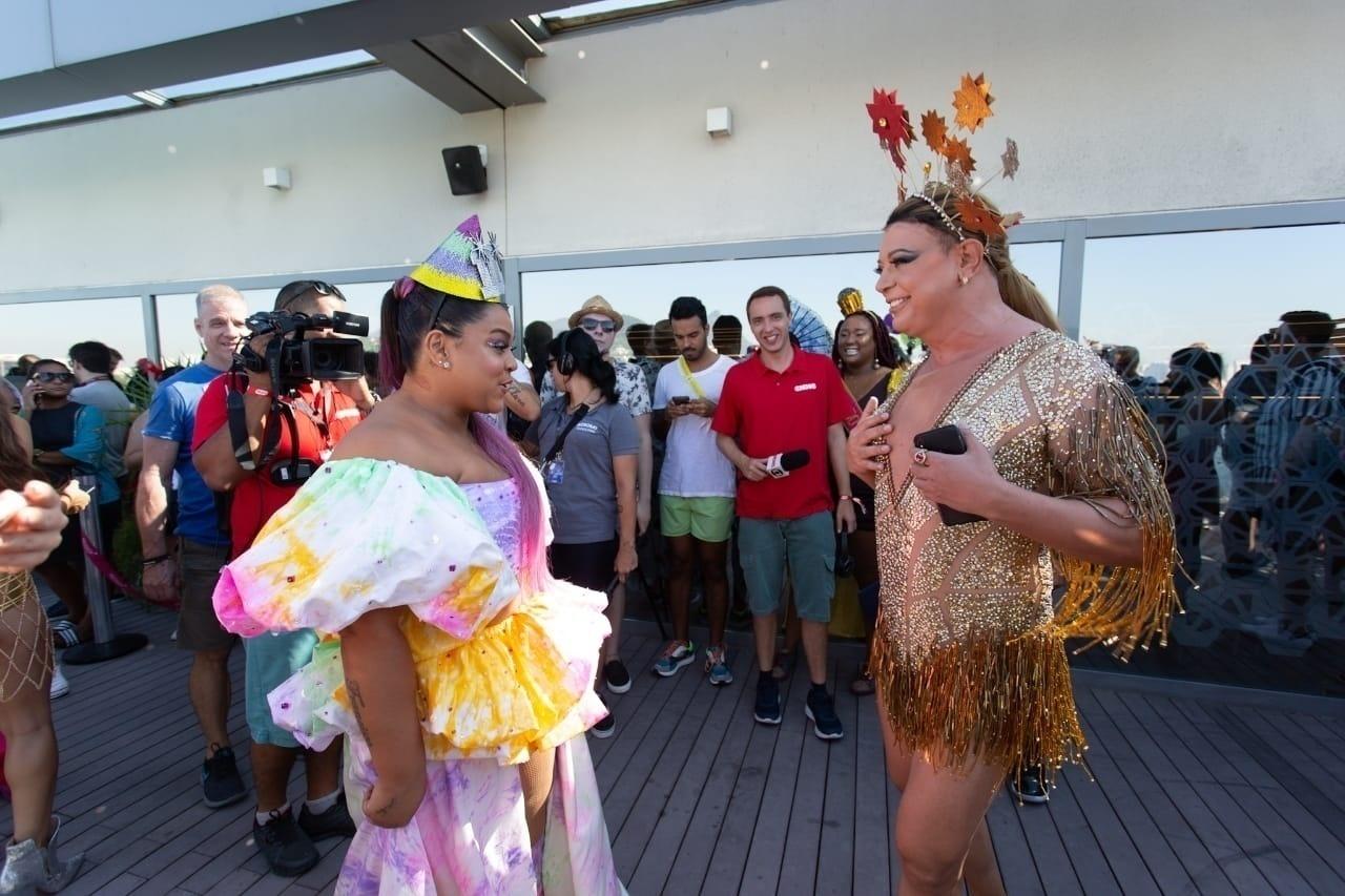 Famosos se reúnem para esquenta antes de caírem na folia no Bloco da Preta - Douglas Shineidr/UOL