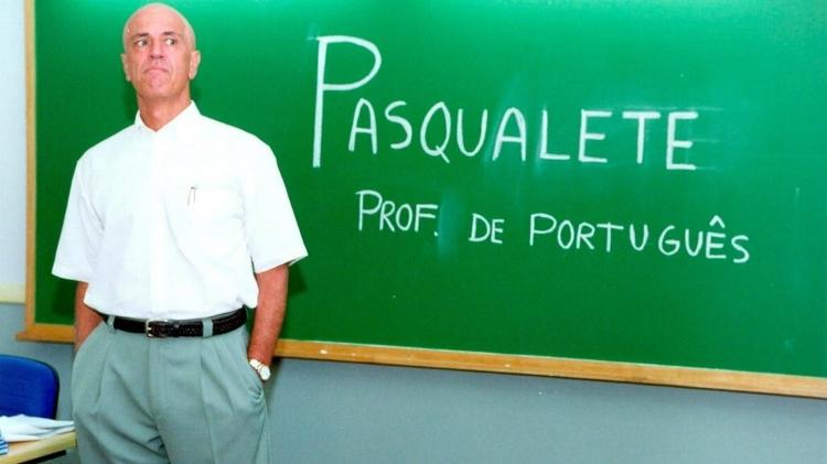 Nuno Leal Maia como o professor Pasqualete de Malhação - Reprodução
