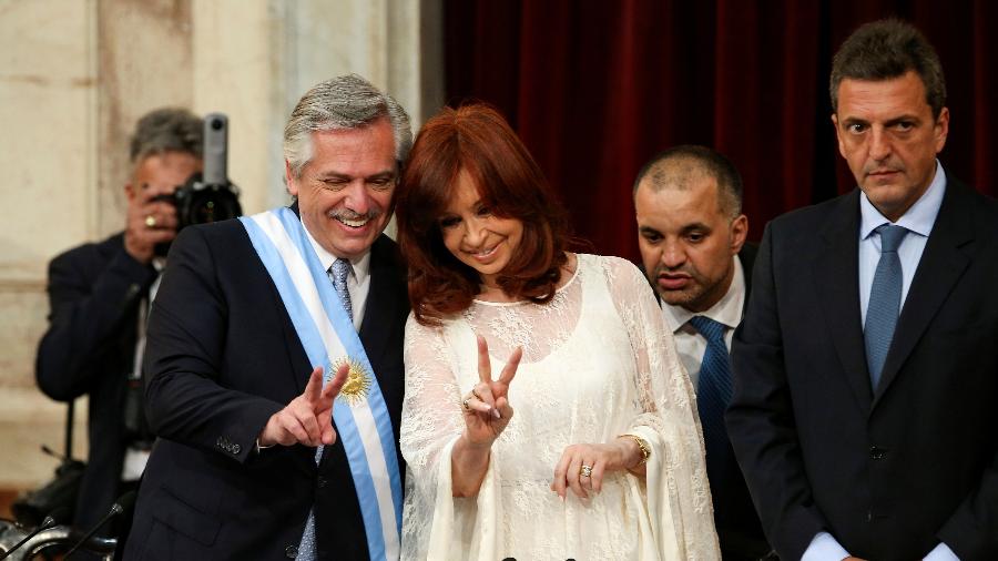 Alberto Fernández posa ao lado da atual vice-presidente (e ex-presidente da Argentina), Cristina Kirchner  - Reuters
