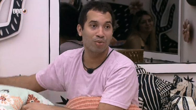 BBB 21: Gilberto conversa com Viih Tube no quarto cordel - Reprodução/Globoplay - Reprodução/Globoplay