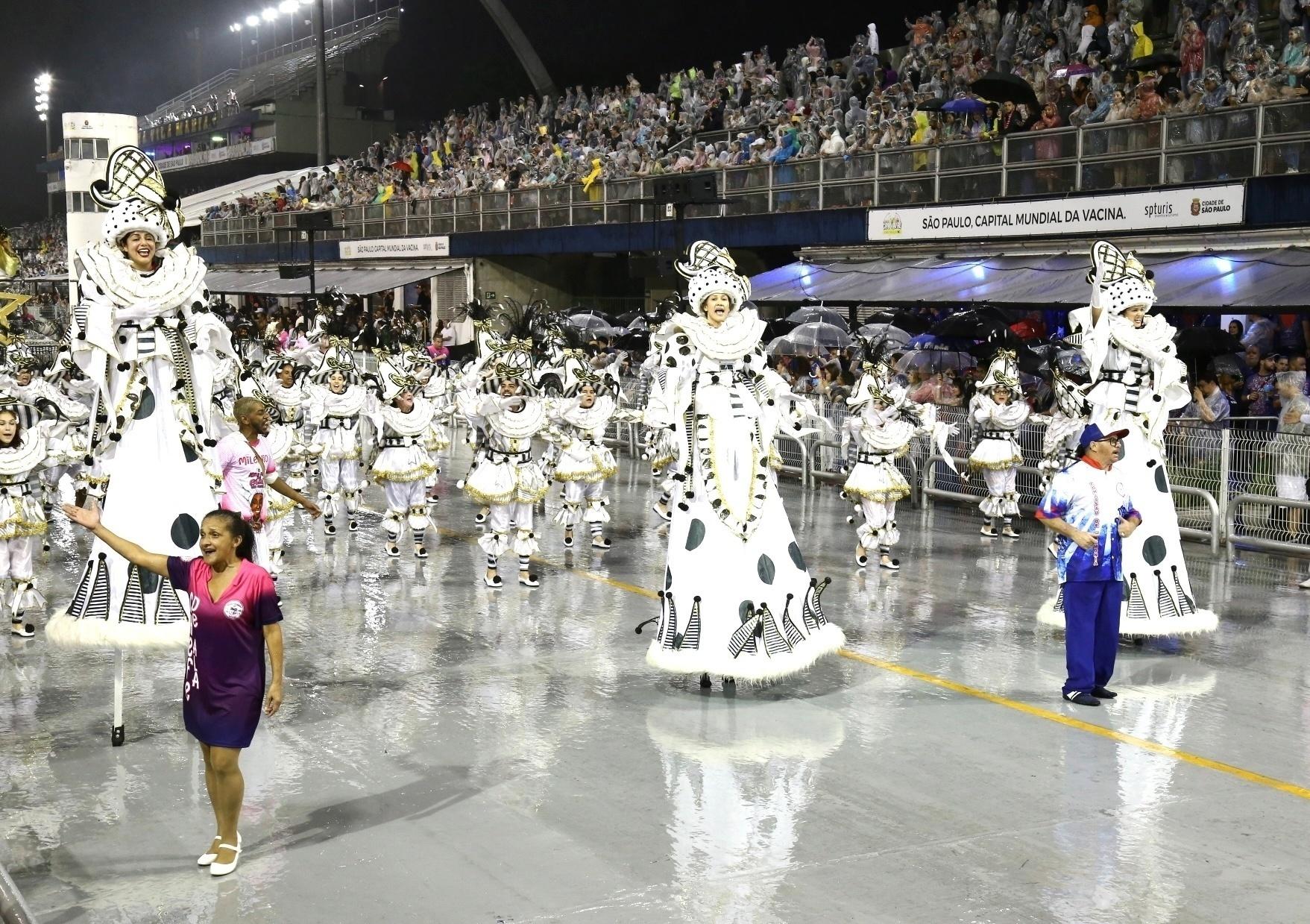 Desfile da Estrela do Terceiro Milênio, campeã no Grupo de Acesso I - Cláudio Augusto/Ag.Brazil News