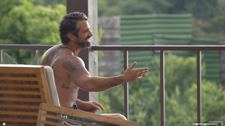 A Fazenda 2022: Iran ri de aviso dado pela produção por engano - Reprodução/Playplus - Reprodução/Playplus