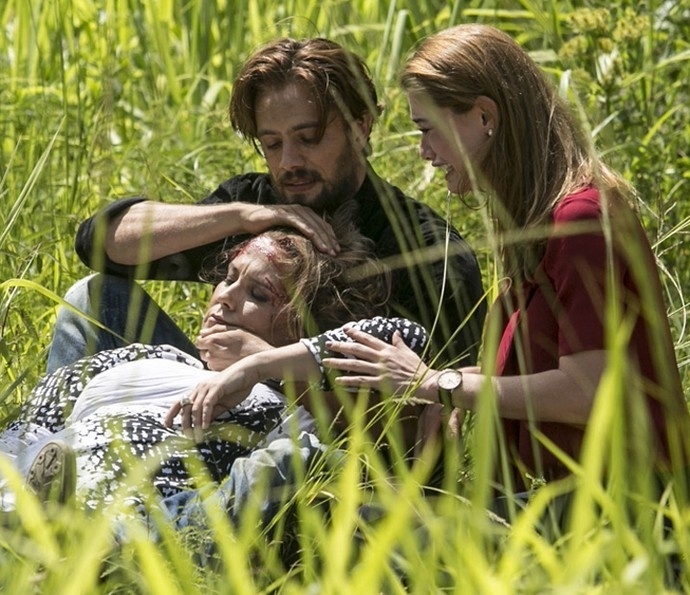 Em "Além do Tempo", Emília é resgatada por Felipe e Lívia - undefined