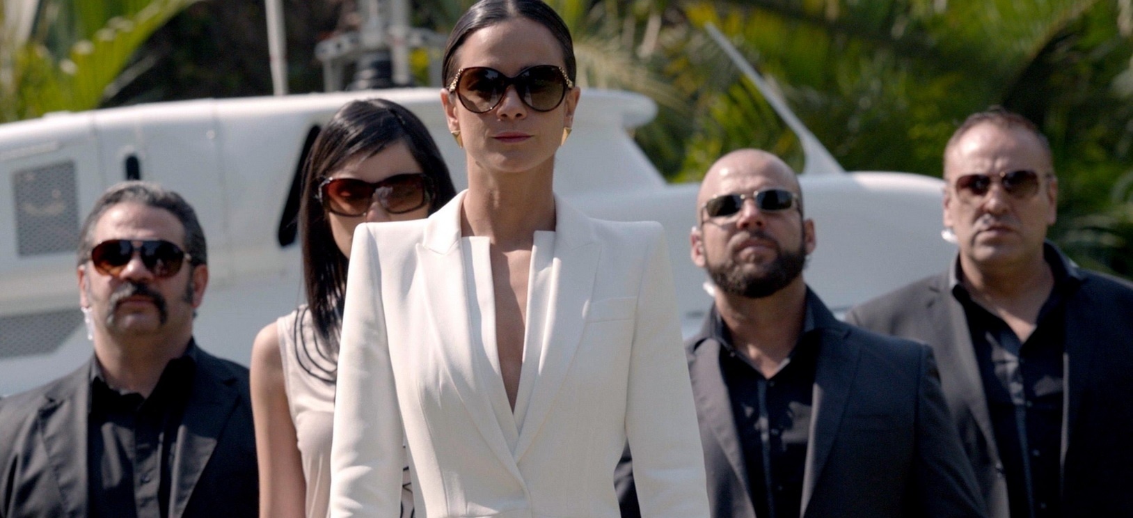 Alice Braga interpreta Tereza Mendoza, a personagem fictícia do best seller "La Reina del Sur", de Arturo Pérez-Reverte, na série "A Rainha do Sul" ("The Queen of South") - Divulgação