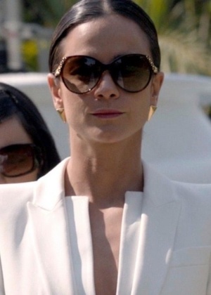 Alice Braga interpreta Tereza Mendoza, a personagem fictícia do best seller "La Reina del Sur", de Arturo Pérez-Reverte, na série "A Rainha do Sul" ("The Queen of South") - Divulgação - Divulgação