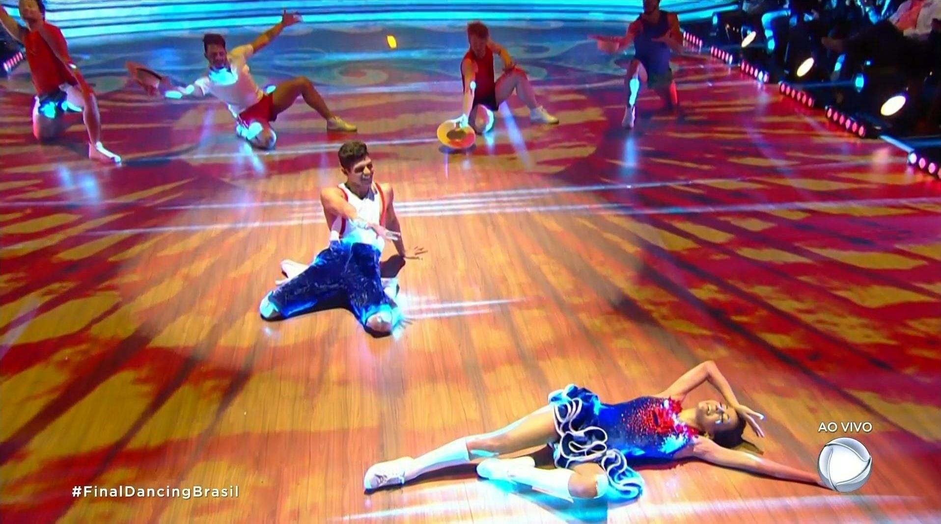 Maytê Piragibe e Paulo Victor dançam charleston na final do "Dancing Brasil" - Reprodução/Record