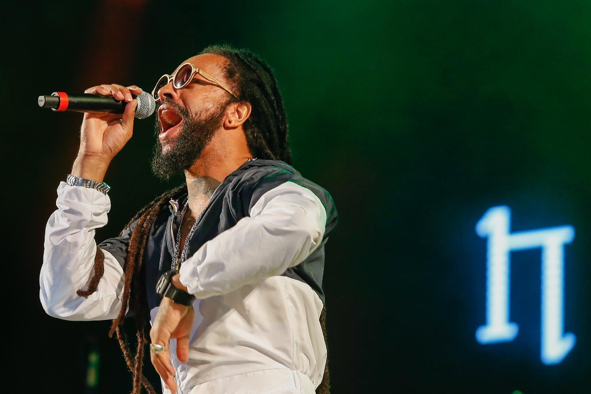 O rapper Rael agitou o Palco Sunset no segundo dia de Rock in Rio antes de receber a diva da música brasileira Elza Soares - Marco Antonio Teixeira/UOL