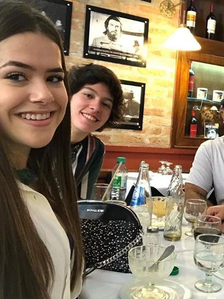 Maisa e o namorado em almoço com os pais da atriz - Reprodução/Instagram - Reprodução/Instagram