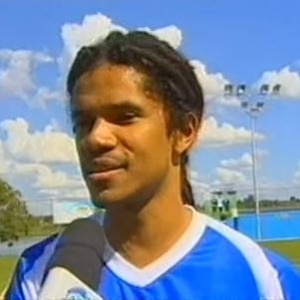 Alexandre Carlo jogando bola - Reprodução - Reprodução