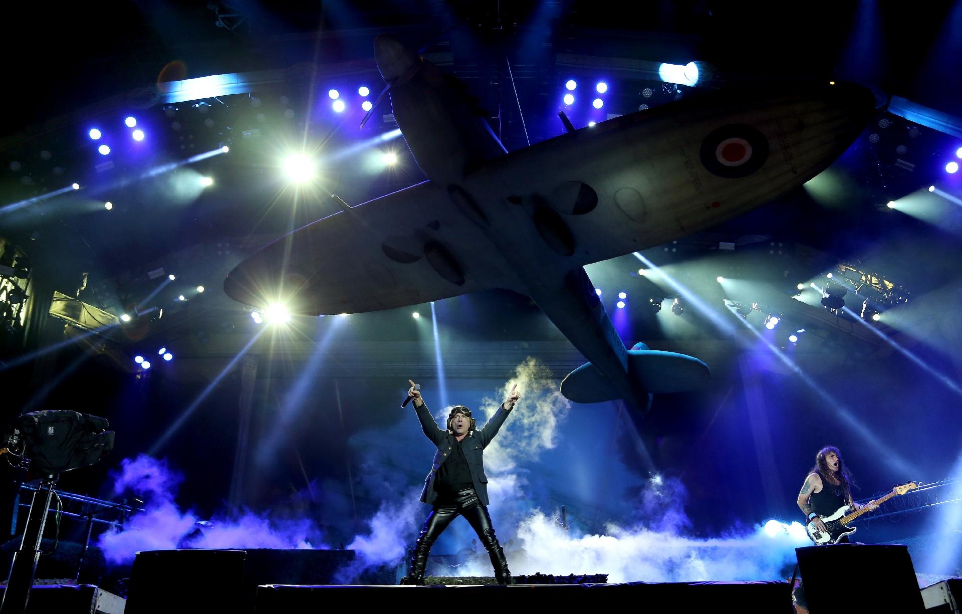 Vocalista Bruce Dickinson durante apresentação da banda Iron Maiden no palco Mundo no quinto dia do Rock in Rio - Wilton Júnior/Estadão Conteúdo