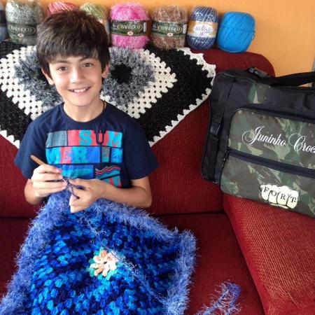 Junior faz crochê desde os 11 anos - Arquivo Pessoal - Arquivo Pessoal