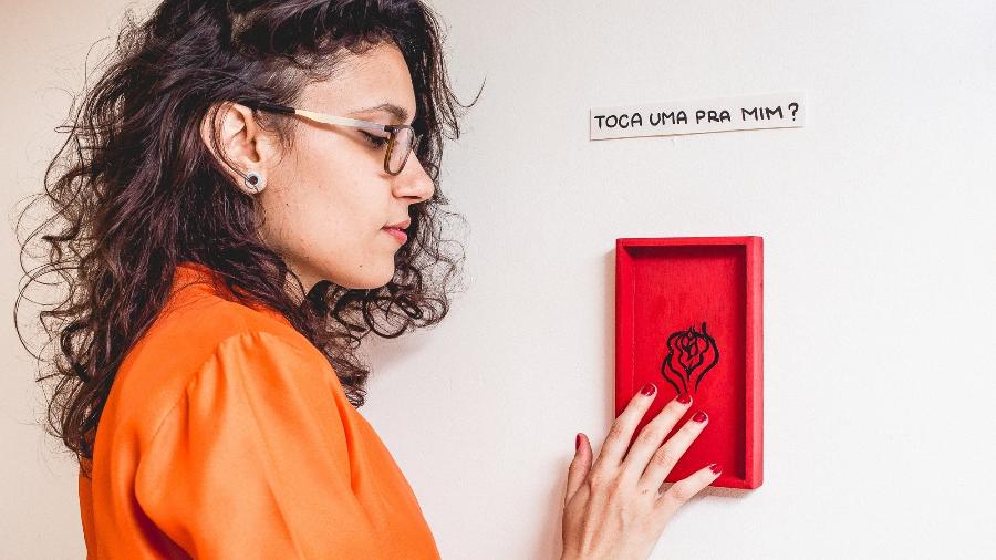 A artista Jota Carneiro, que fez do trabalho um caminho para descobertas pessoais - Divulgação