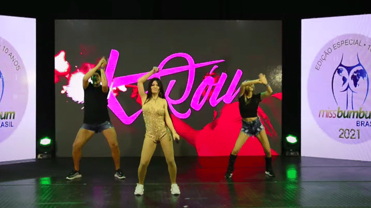 A cantora K-Róu durante o Miss Bumbum - Reprodução / YouTube - Reprodução / YouTube