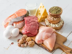 Carne vermelha, frango, soja ou feijão: qual alimento tem mais proteína?