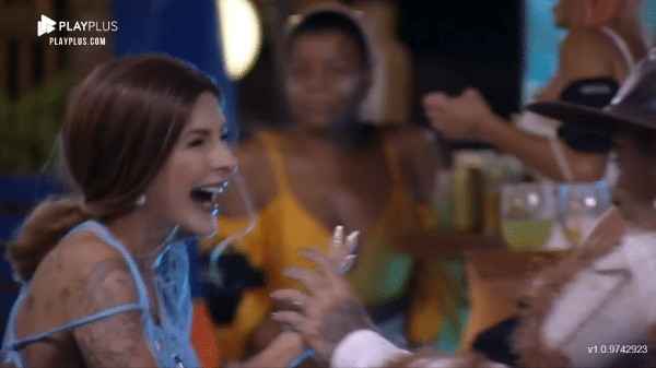 A Fazenda 2021: Lary Bottino surpreende Gui Araujo na festa - Reprodução/PlayPlus
