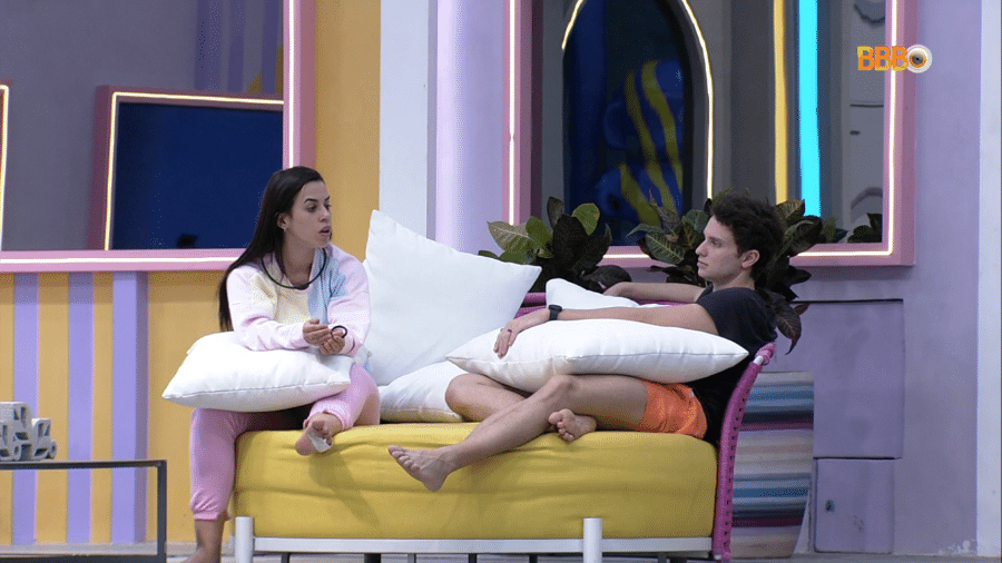 BBB 22: Larissa e Lucas conversam no jardim e sister abre o coração - Reprodução/Globoplay