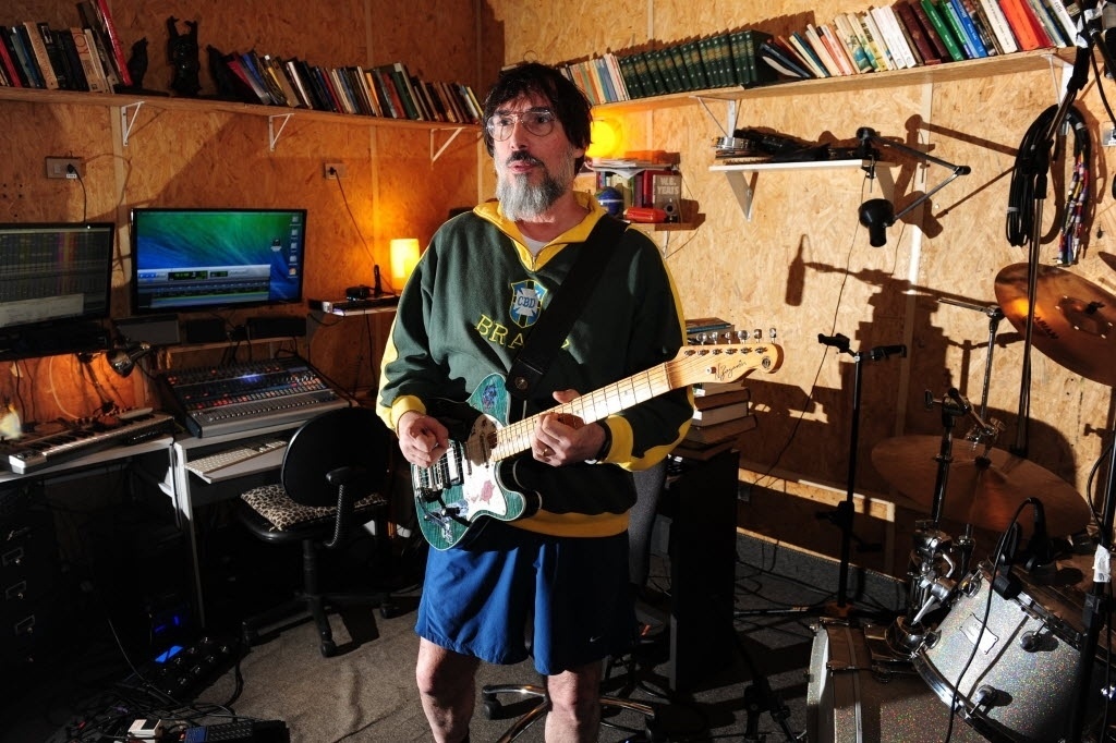 O cantor Lobão, que prepara o lançamento do álbum "Rigor e Misericórdia", via financiamento coletivo - Junior Lago/UOL