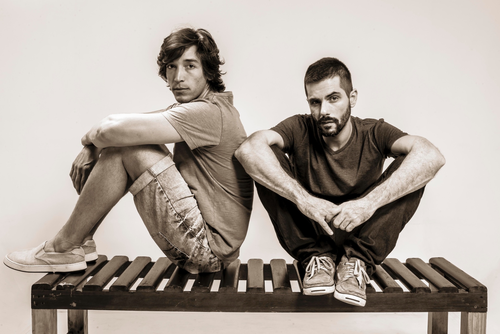 Espetáculo "Carta Rasgada", do Alex Giostri com direção de Gerardo Franco e Beto Nasci, estreia no dia 7 de maio no Teatro Jaraguá - Divulgação