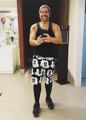 O ator assume que ficou mais vaidoso depois e revela que não fez plástica - Reprodução/Instagram/@leandrohassum - Reprodução/Instagram/@leandrohassum