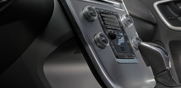 Volvo XC60 D5 SWD - Divulgação - Divulgação