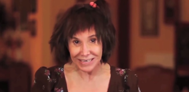 Florinda Meza revive a personagem Chimoltrúfia em vídeo - Reprodução/YouTube