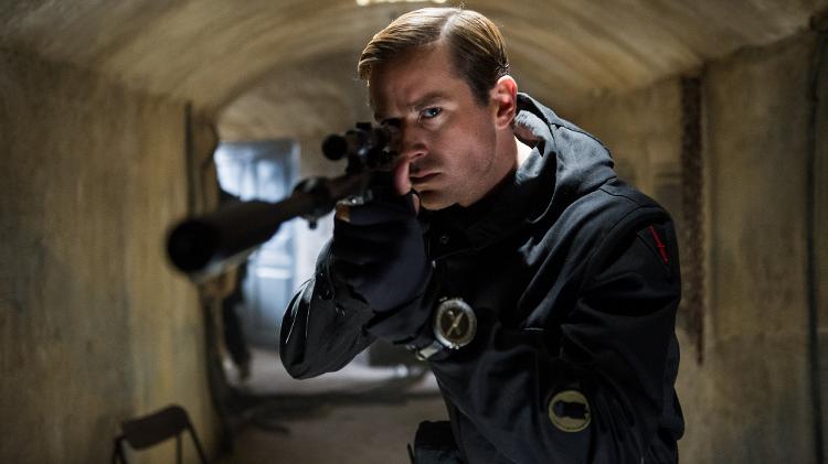 Armie Hammer no filme "O Agente da U.N.C.L.E." - Divulgação - Divulgação