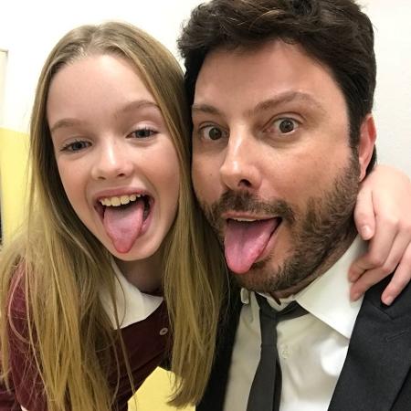 Pietra Quintela e Danilo Gentili posam nos corredores do SBT - Reprodução/Instagram/danilogentili - Reprodução/Instagram/danilogentili