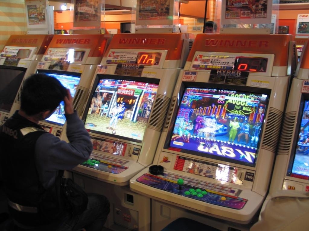 De arcade a xadrez, jogos antigos atraem campuseiros