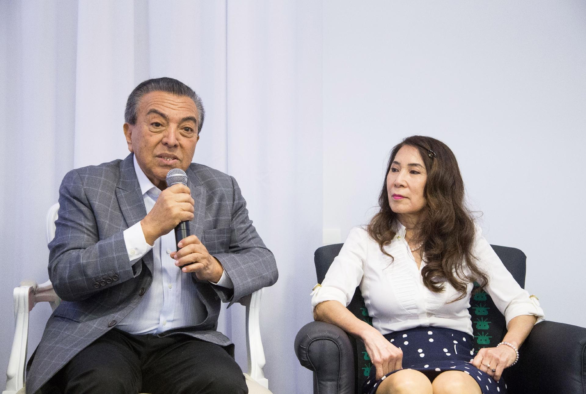 Mauricio de Sousa e sua esposa, Alice Takeda, falam sobre o projeto de visitação à Mauricio de Sousa Produções - Amanda Perobelli/UOL