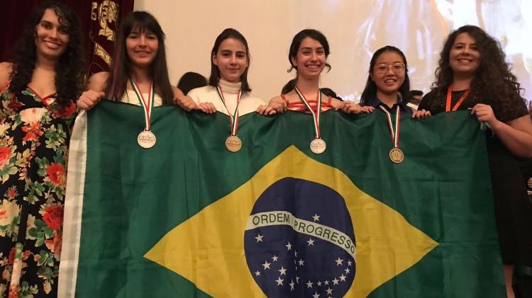 Participantes brasileiras de olimpíada internacional de matemática - Divulgação/Impa - Divulgação/Impa