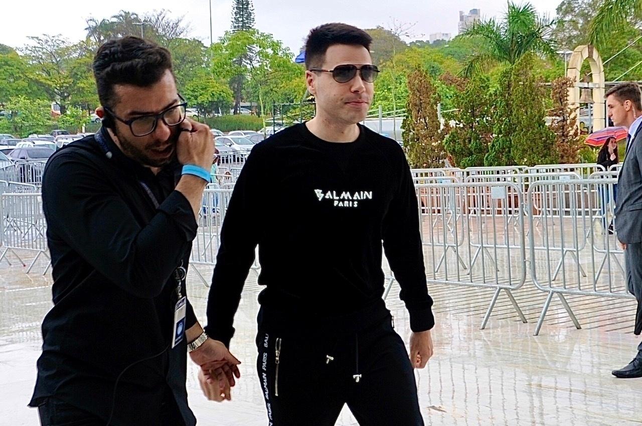 Luiz Bacci comparece ao velório de Gugu Liberato - Eduardo Martins / AGNEWS