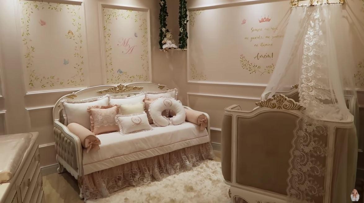 Quarto Maria Alice - YouTube