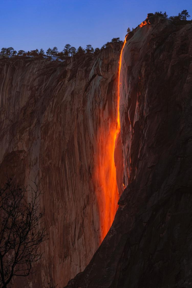 Cascata de fogo, horsetail waterfall in Yosemite National Park  - Getty Images/iStockphoto - Getty Images/iStockphoto